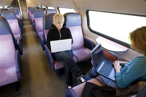 laptop, trein, internet, wifi