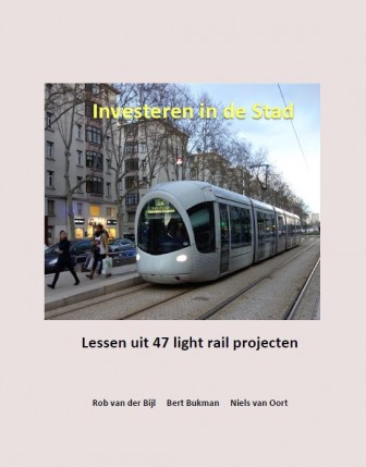 cover, boek, investeren in de stad, lessen uit 47 lightrail projecten