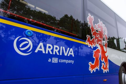 Logo van een Arriva-bus in Limburg