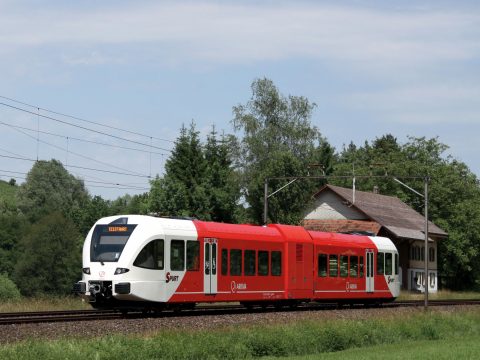 GTW-trein van Arriva in Groningen (foto: Stadler)