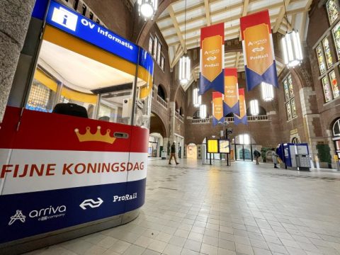 Station Maastricht klaar voor Koningsdag foto: NS