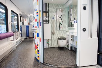 Rolstoeltoegankelijk toilet nieuwe NS-Sprinter trein. Foto: NS