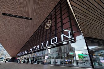 Station Rotterdam Centraal scoort elk jaar hoog en is ook de favoriet van Do van Elferen, onderzoeker bij de NS.